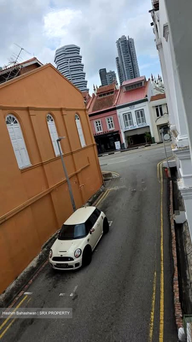 Jalan Pisang (D7), Shop House #549726341